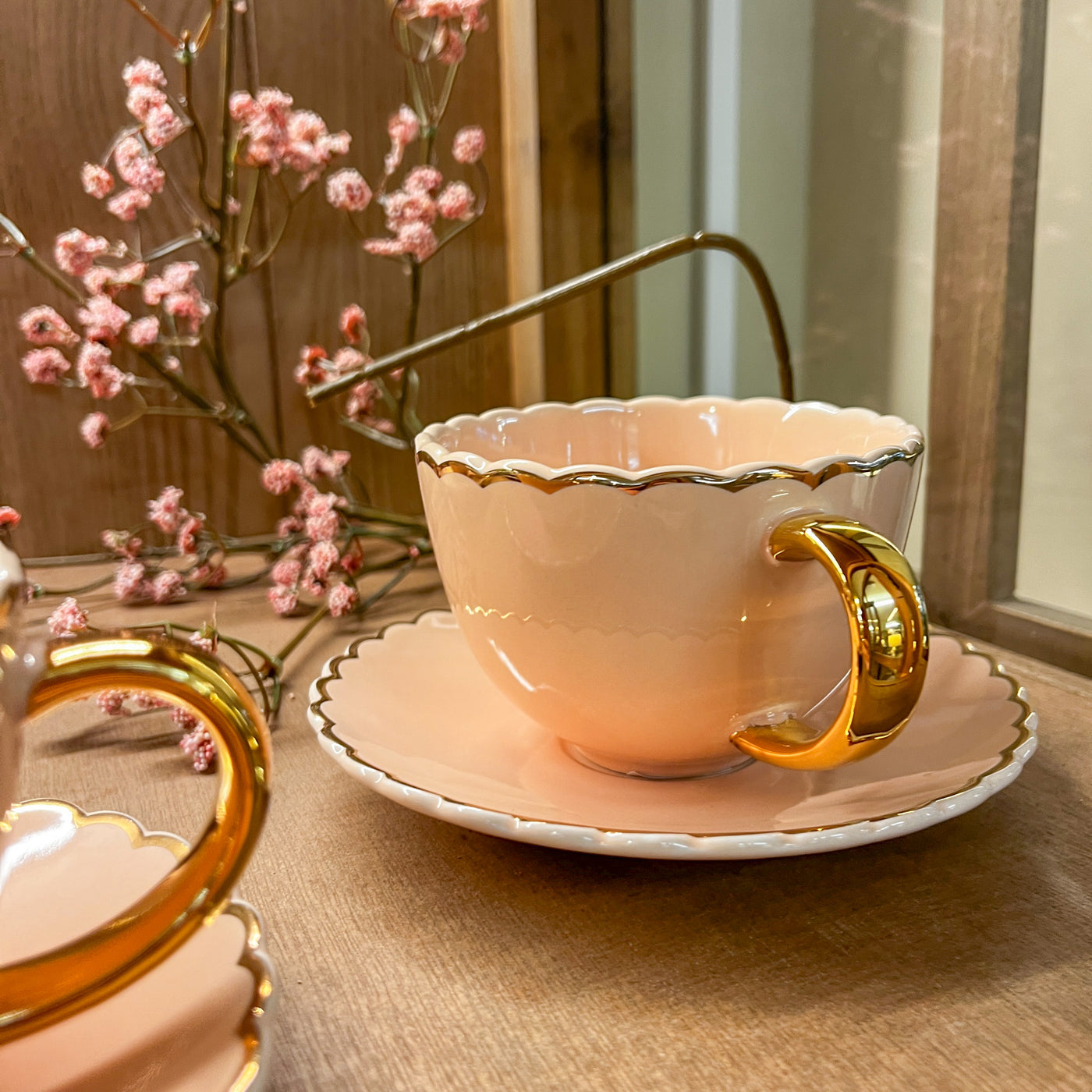 taza-rosa-dorada